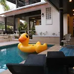 Punnapha Pool Villa Pattaya
